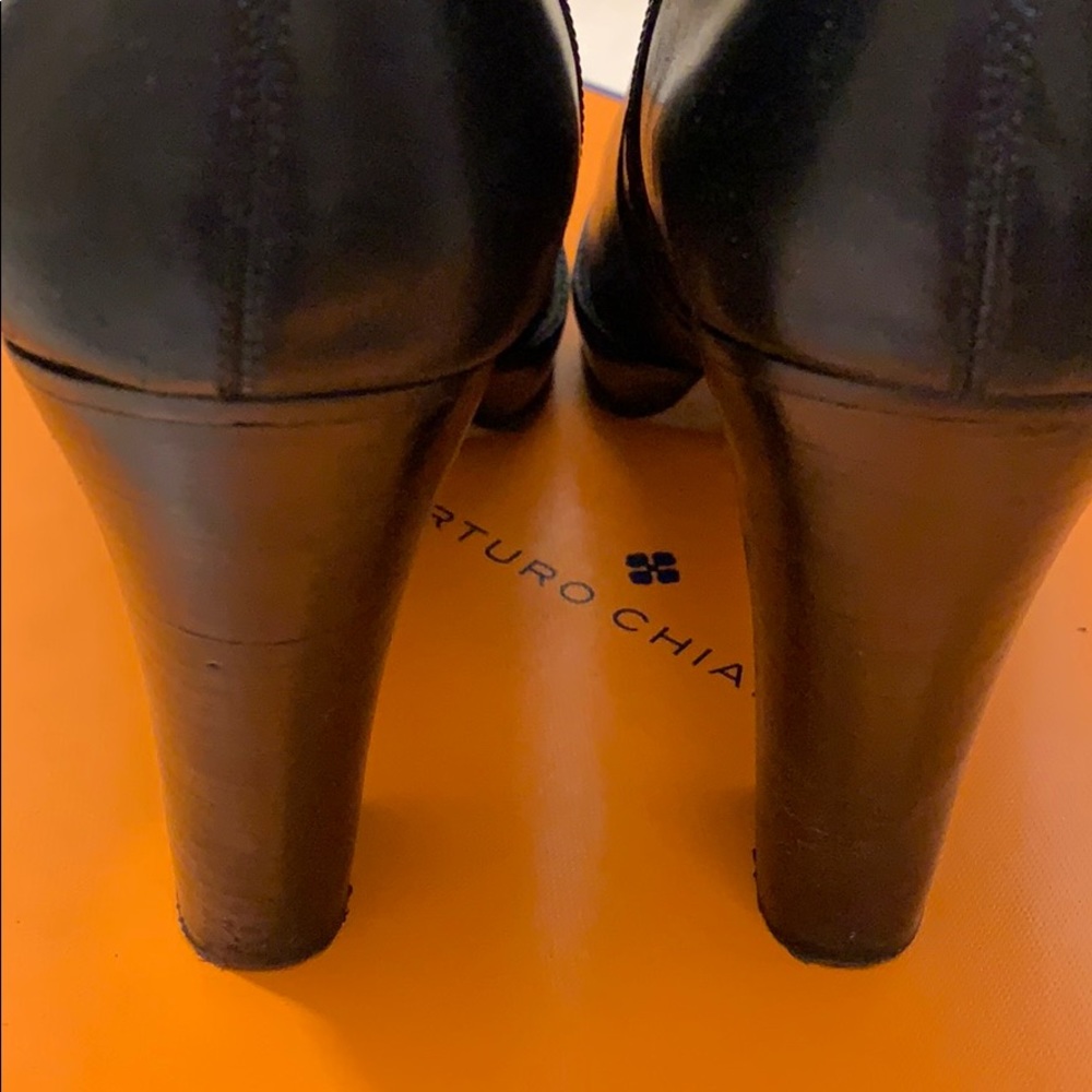 Beautiful Booties - Picture 3 of 4